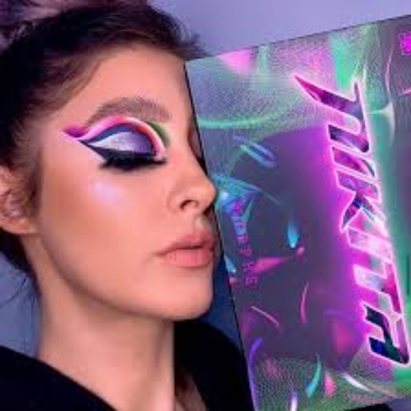 DISCONTINUED. Morphe Nikita Artistry pallette. - Picture 3 of 4